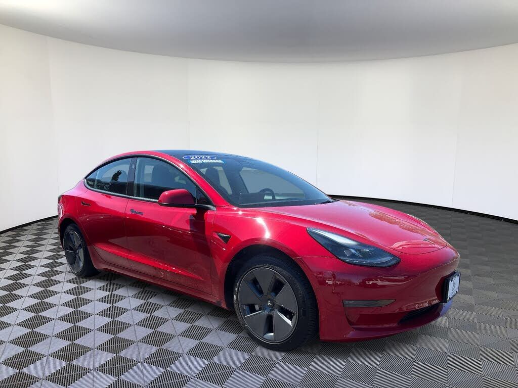 2022 TESLA Model 3