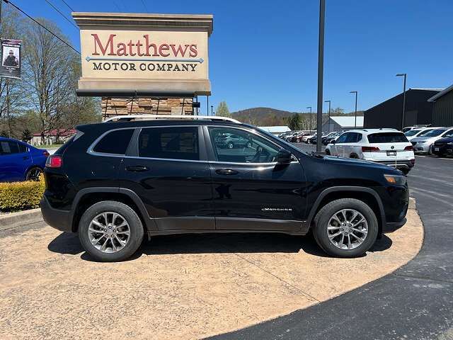 2019 JEEP Cherokee