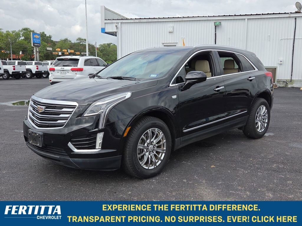 2017 CADILLAC XT5