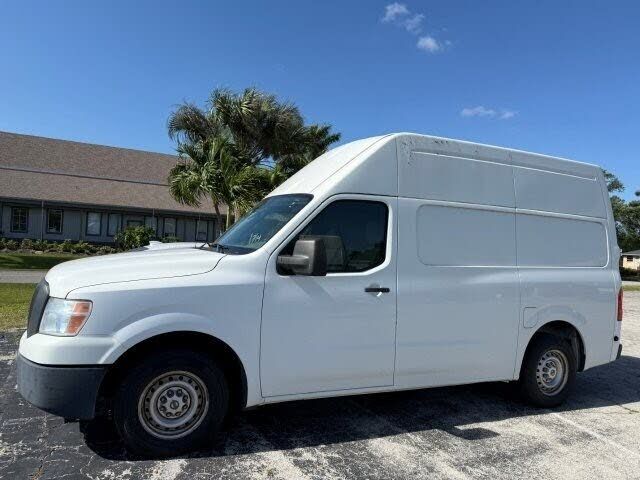 2014 NISSAN NV