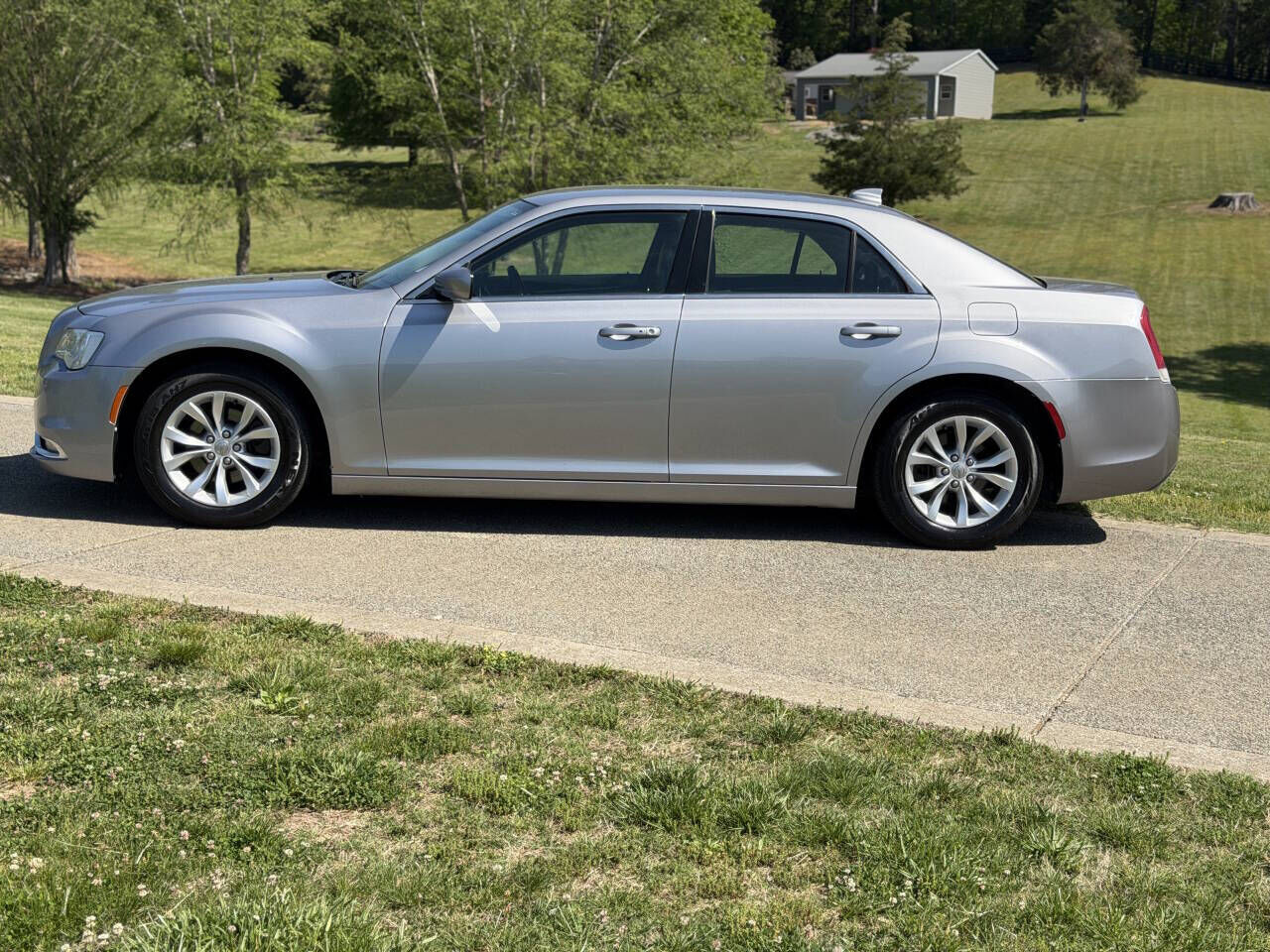 2015 CHRYSLER 300