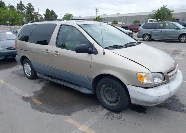 2000 TOYOTA Sienna