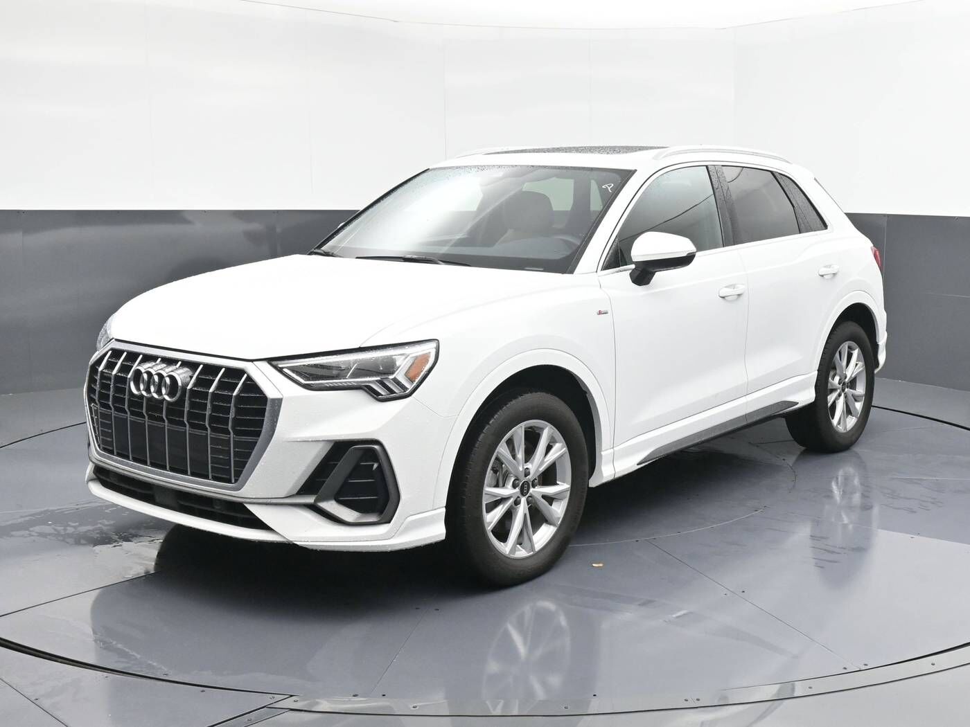 2022 AUDI Q3