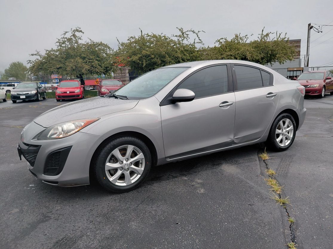 2011 MAZDA Mazda3