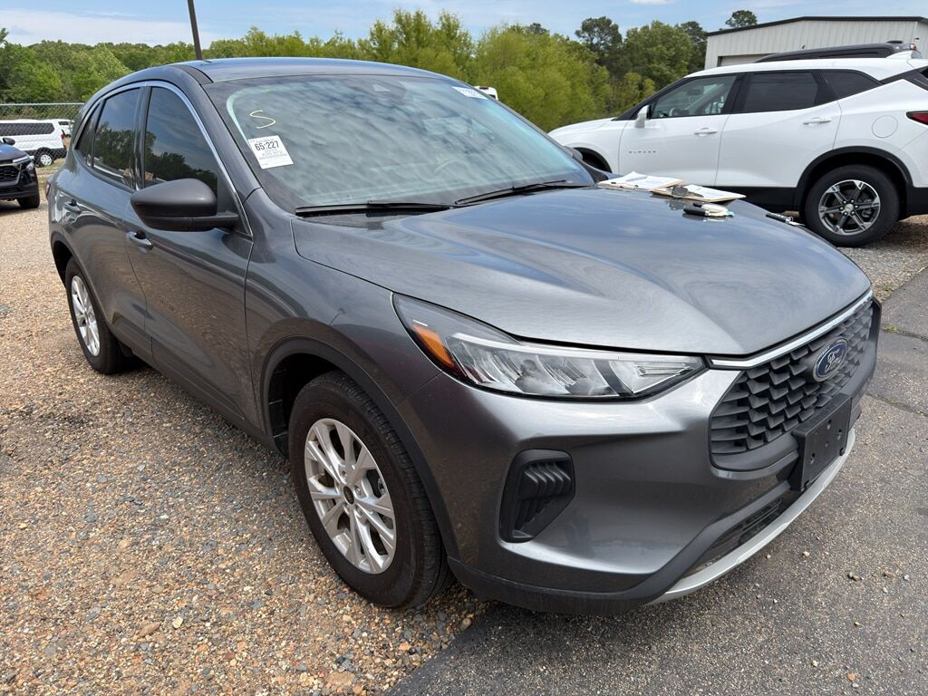 2024 FORD Escape