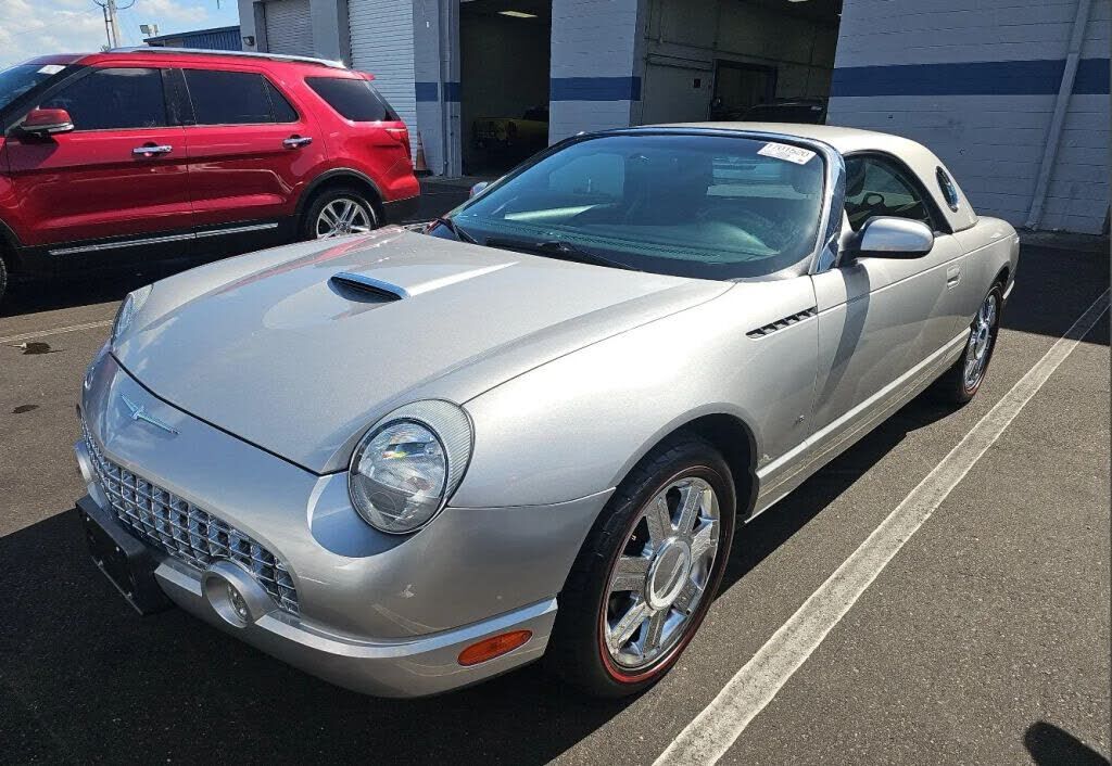 2004 FORD Thunderbird