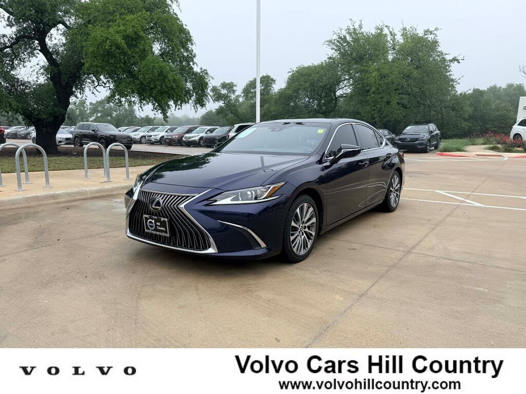2021 LEXUS ES