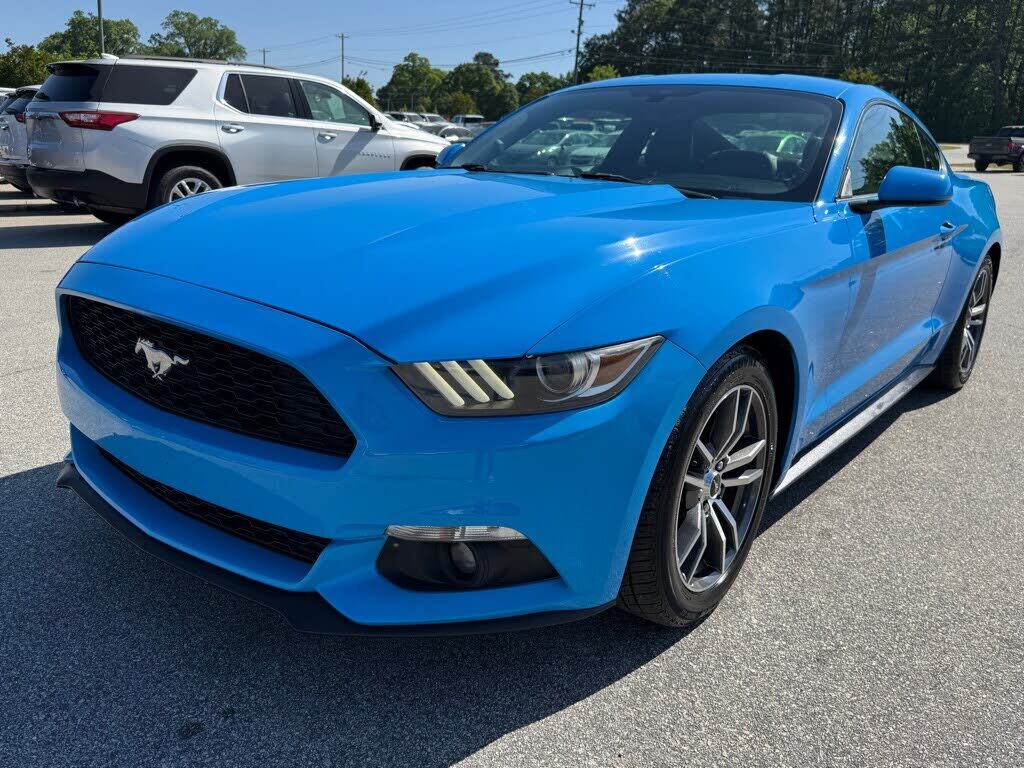 2017 FORD Mustang