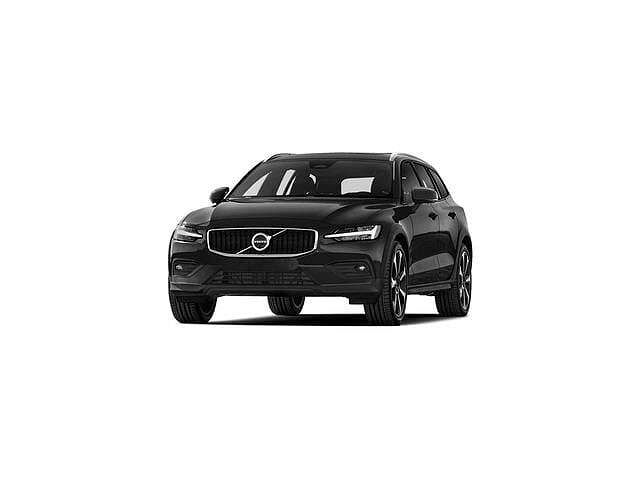 2025 VOLVO V60CC