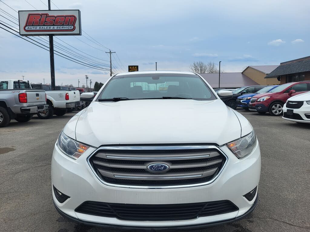 2019 FORD Taurus