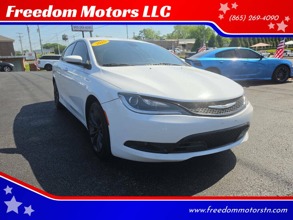 2015 CHRYSLER 200