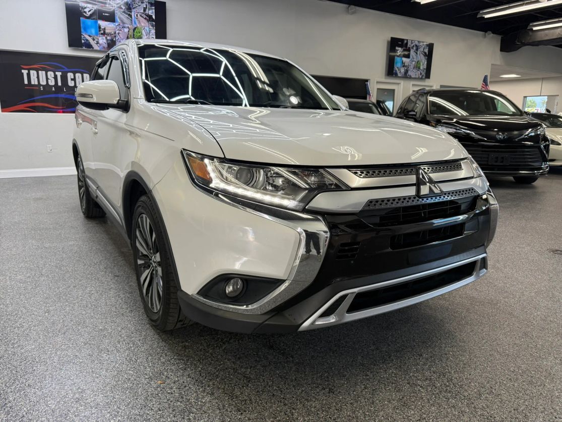 2019 MITSUBISHI Outlander