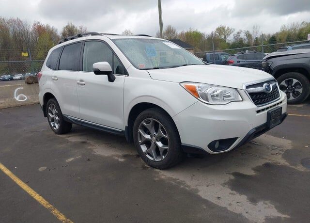 2016 SUBARU Forester