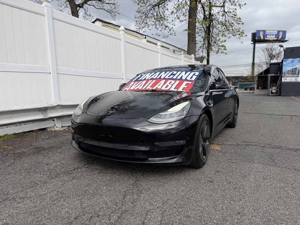 2018 TESLA Model 3
