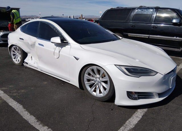 2020 TESLA Model S