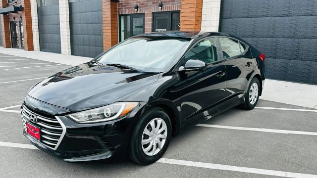2017 HYUNDAI Elantra