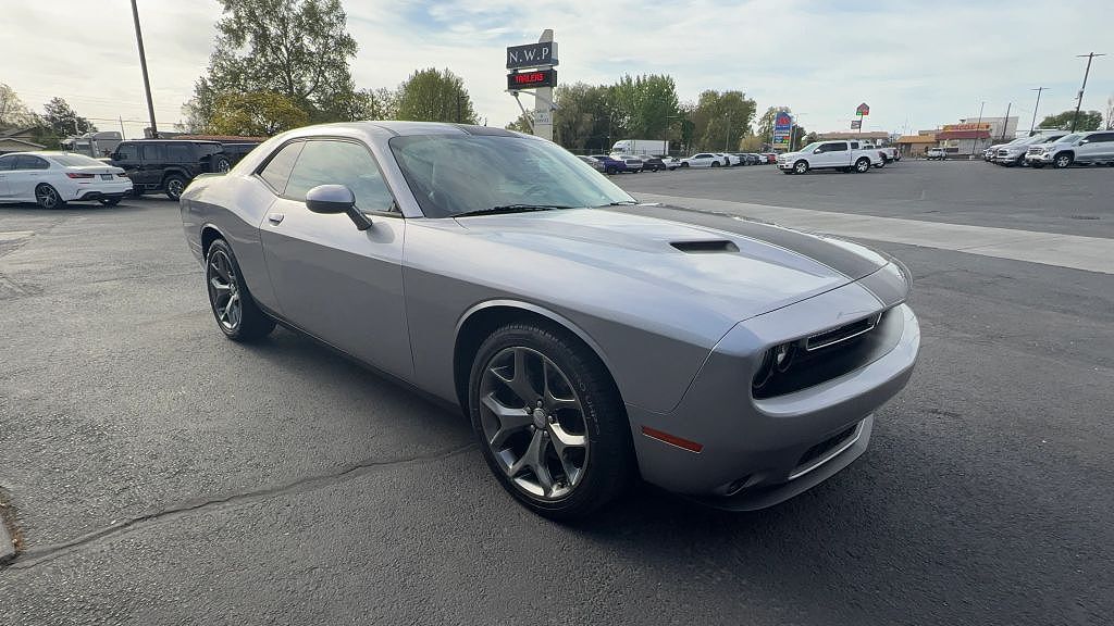 2016 DODGE Challenger
