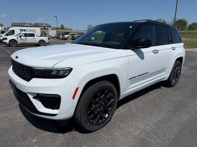 2025 JEEP Grand Cherokee