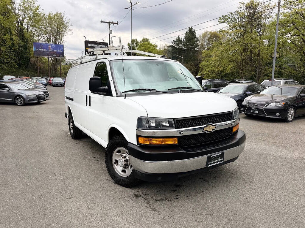 2019 CHEVROLET Express