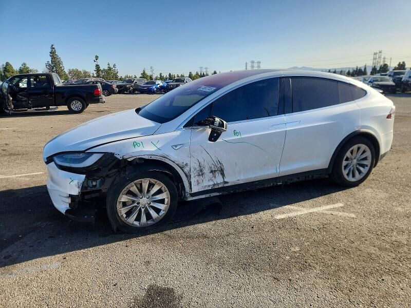 2016 TESLA Model X