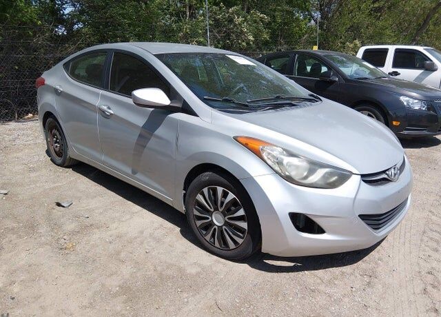 2012 HYUNDAI Elantra