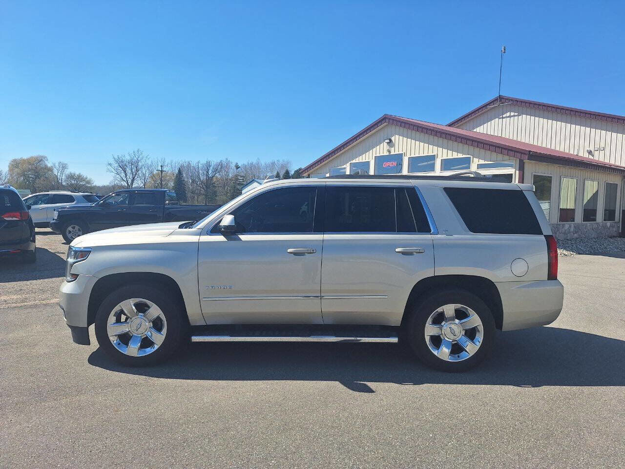 2016 CHEVROLET Tahoe