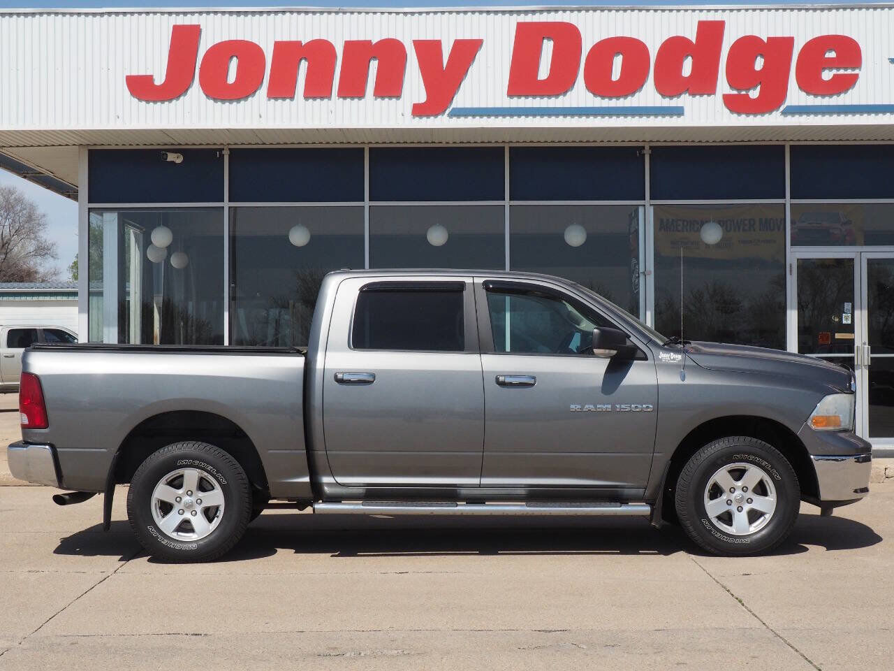 2011 DODGE Ram