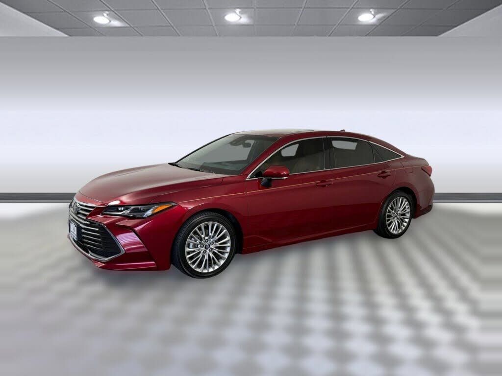 2019 TOYOTA Avalon