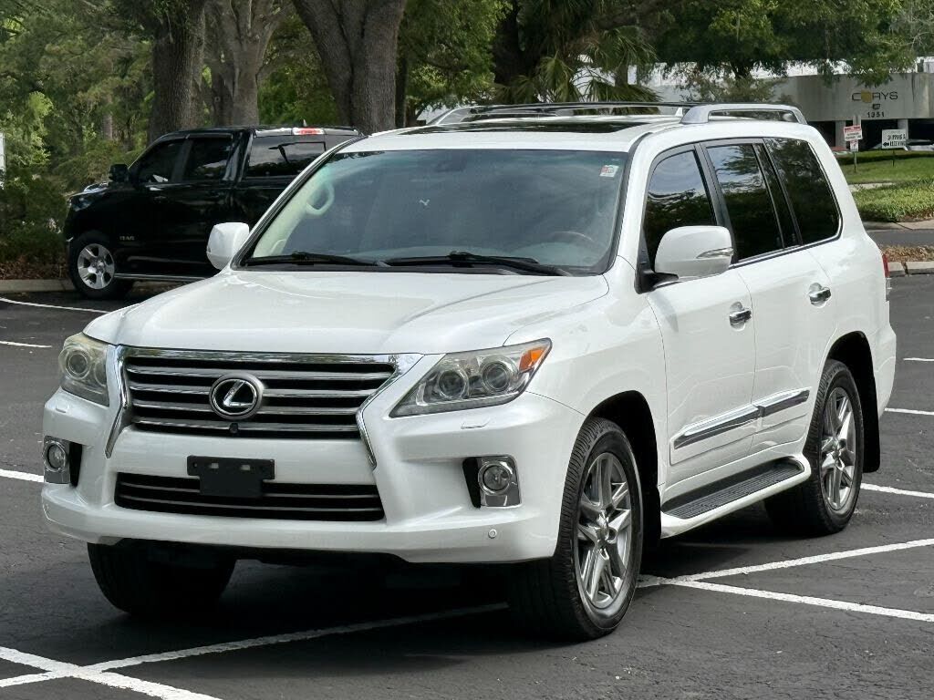 2013 LEXUS LX