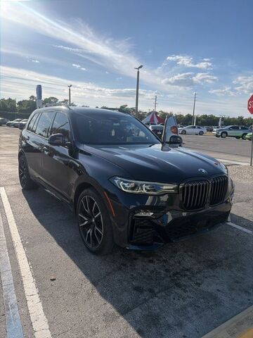 2022 BMW X7