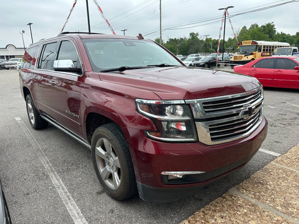 2017 CHEVROLET Suburban