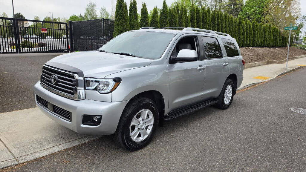 2020 TOYOTA Sequoia