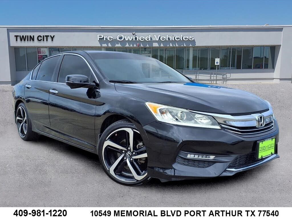 2017 HONDA Accord