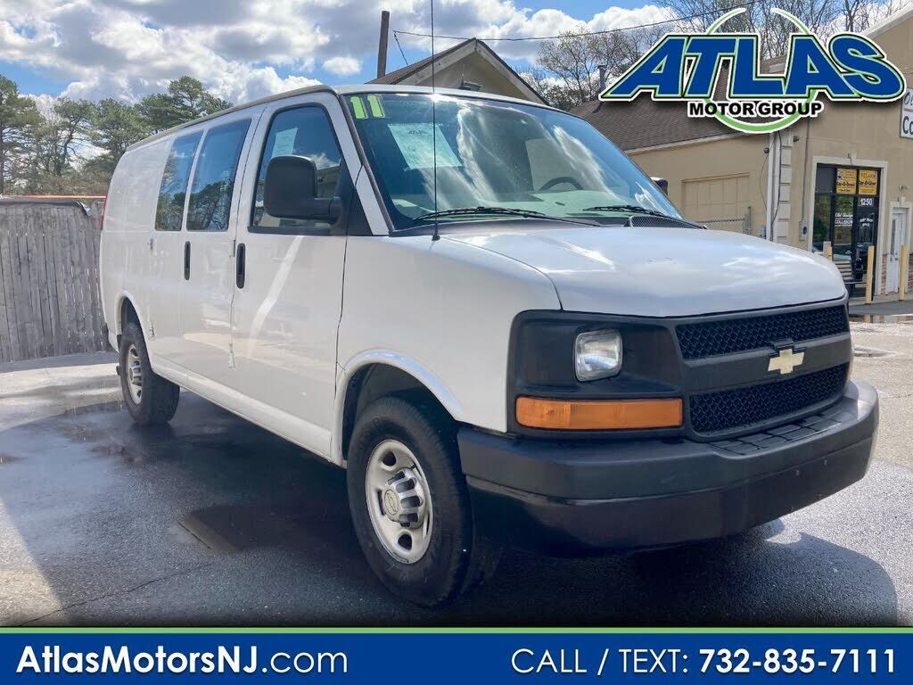 2011 CHEVROLET Express
