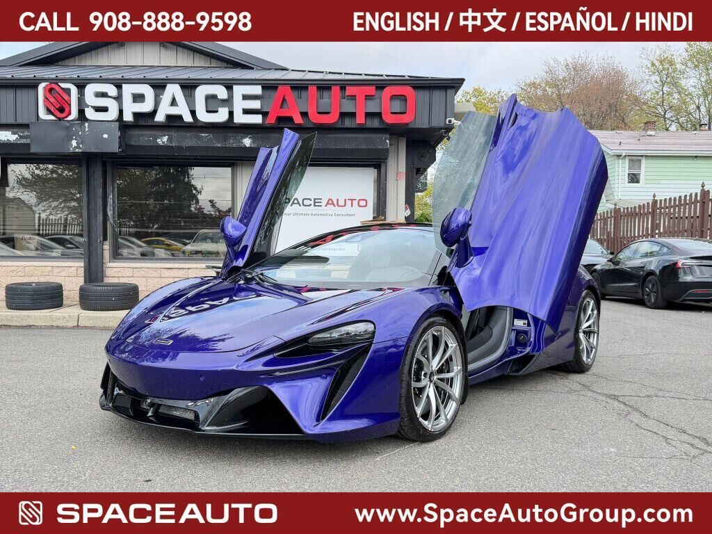 2023 MCLAREN ARTURA
