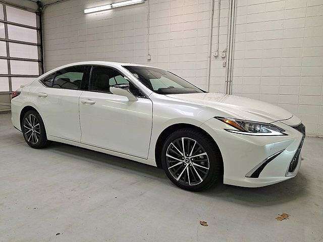 2024 LEXUS ES