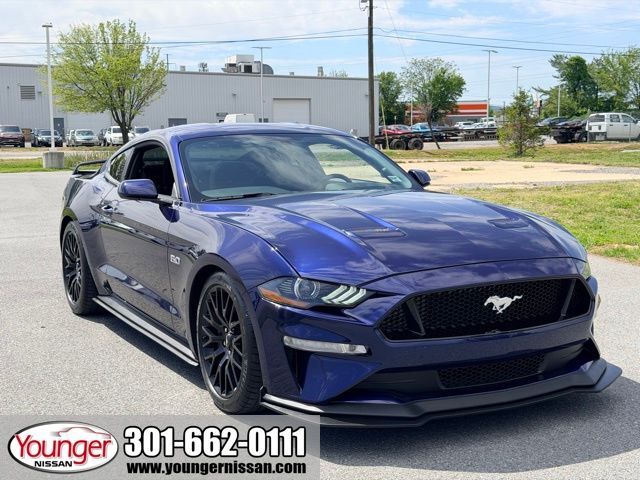 2019 FORD Mustang