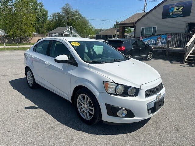 2015 CHEVROLET Sonic