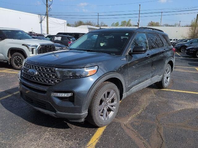 2022 FORD Explorer