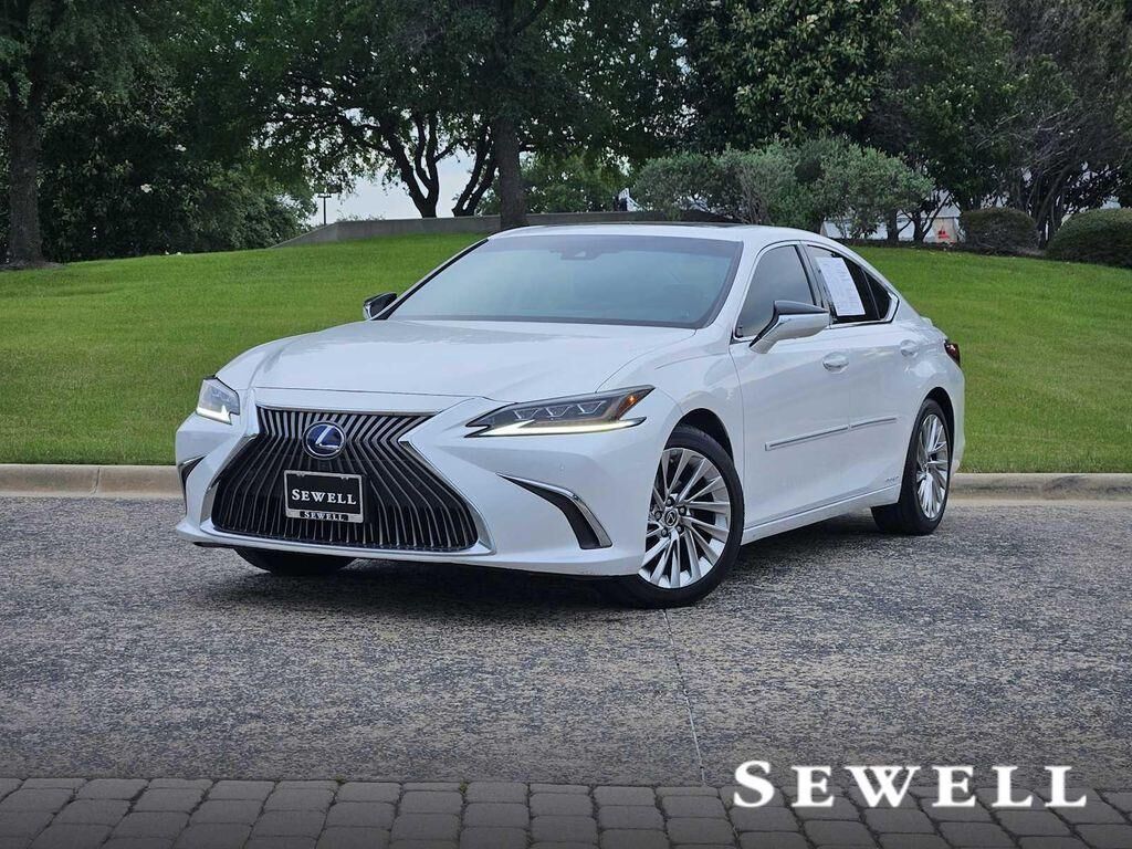 2020 LEXUS ES