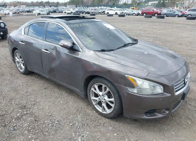 2012 NISSAN Maxima