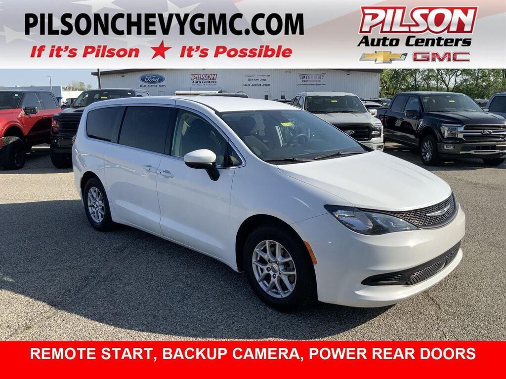 2023 Chrysler Voyager