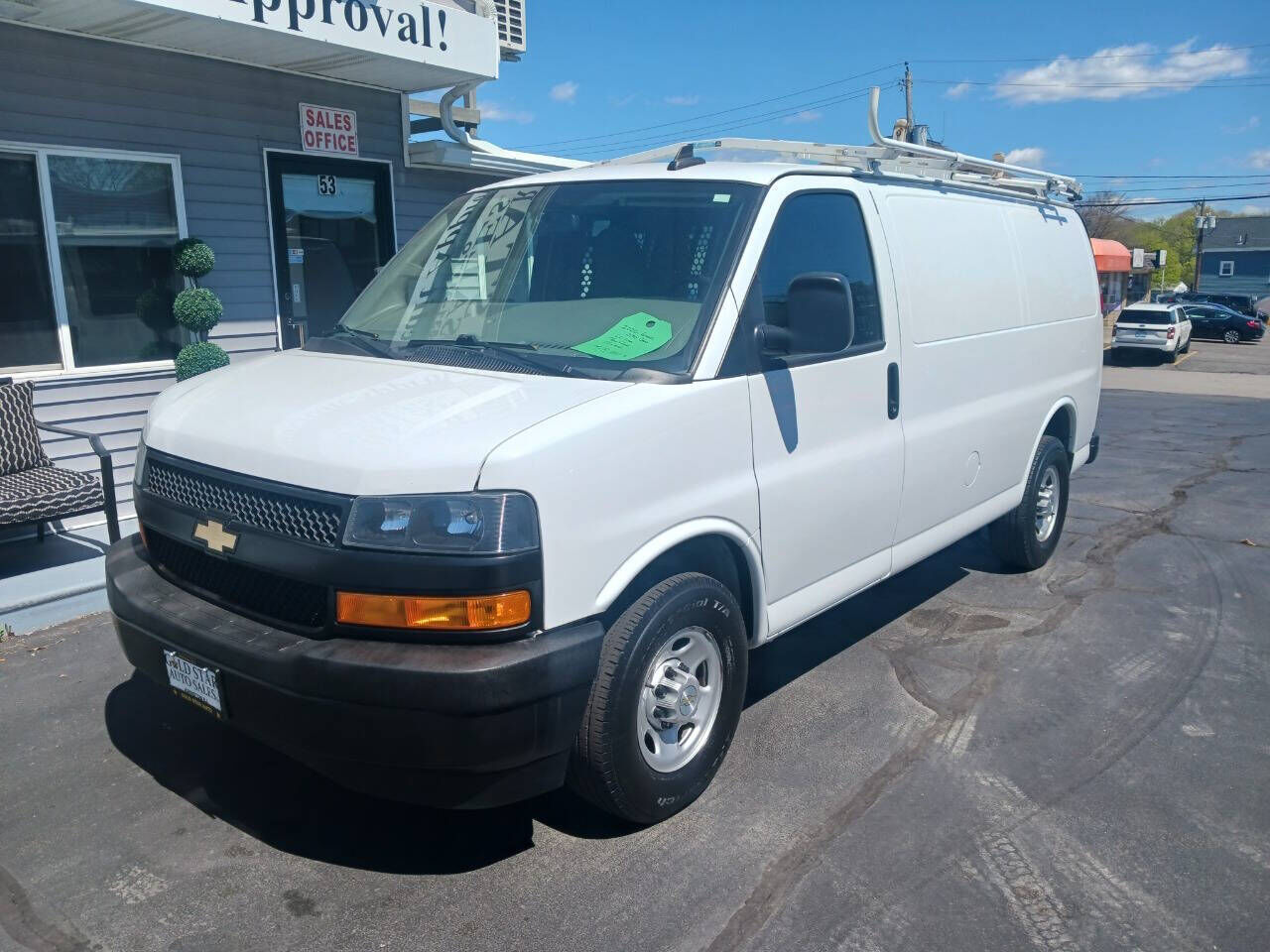 2020 CHEVROLET Express