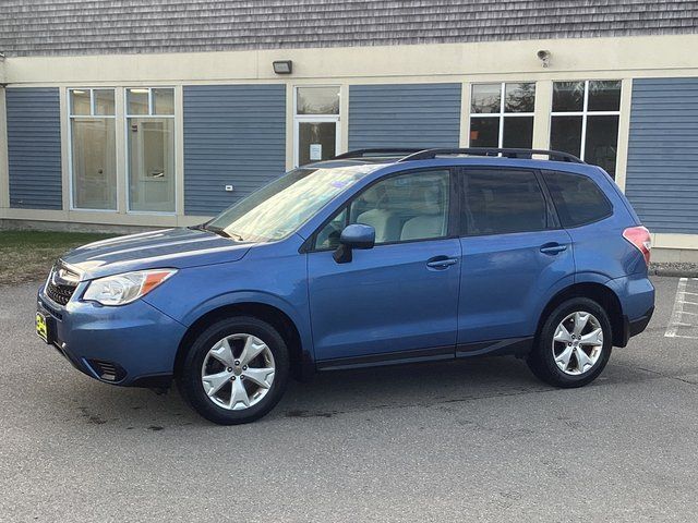 2015 SUBARU Forester