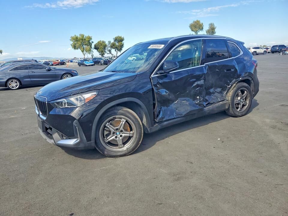 2023 BMW X1