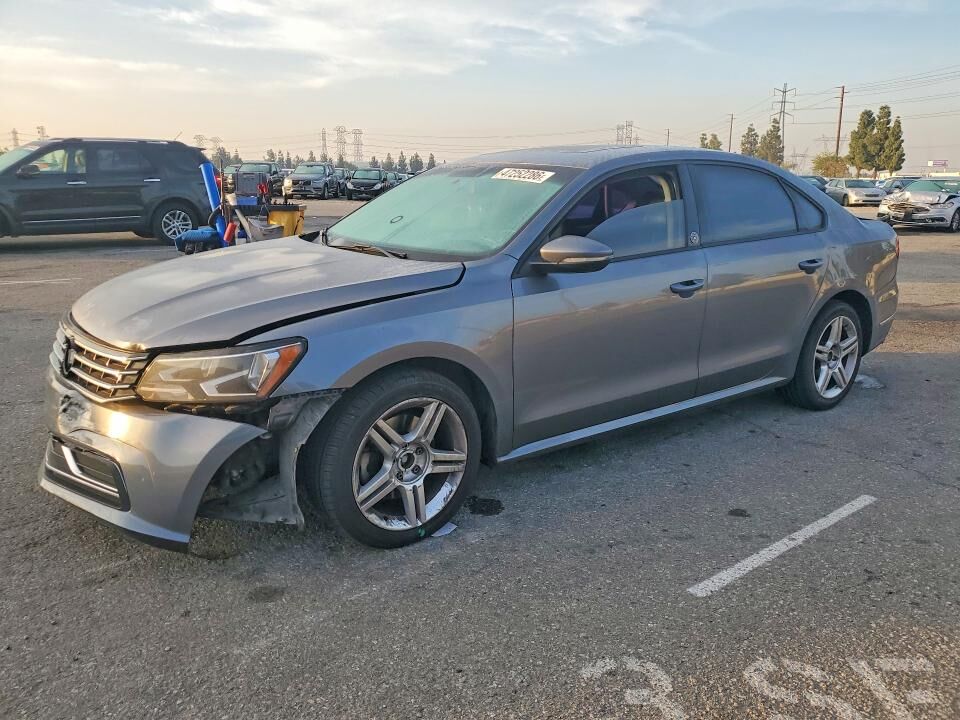 2019 VOLKSWAGEN Passat