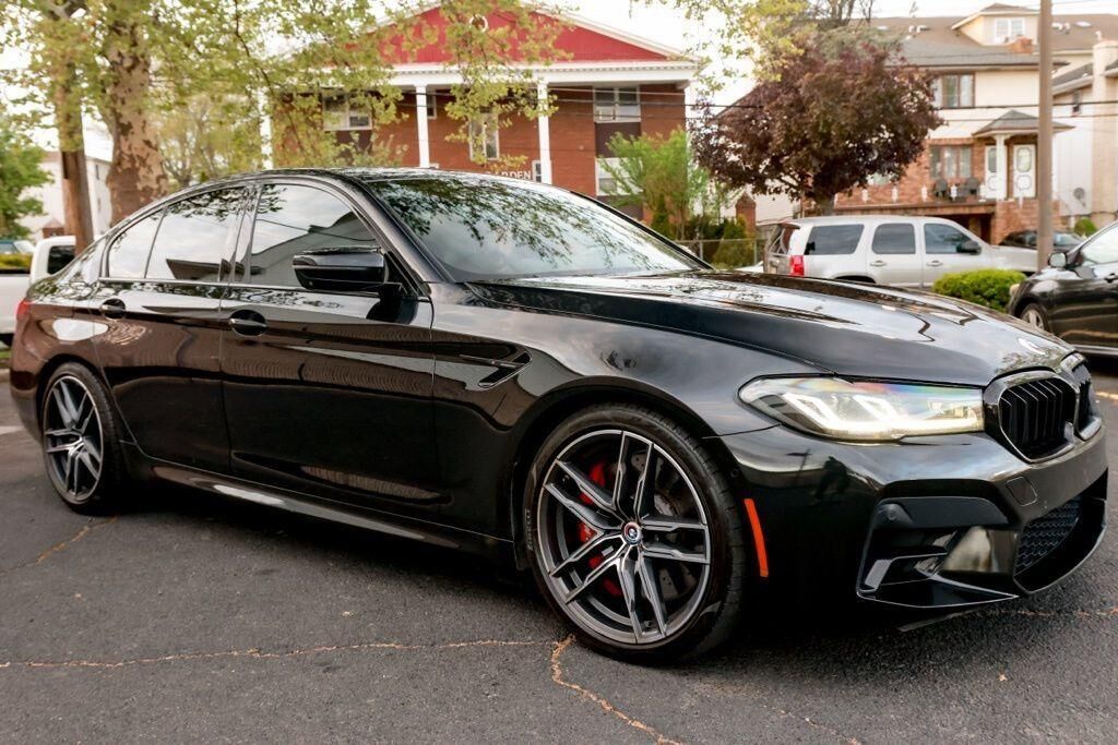 2022 BMW M5