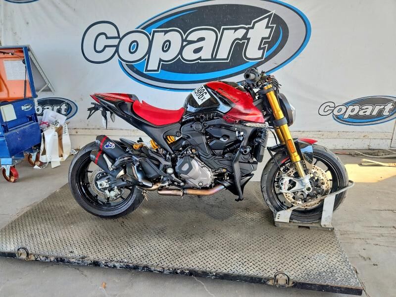 2023 DUCATI Monster