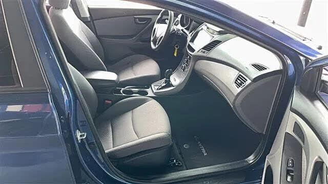 2015 HYUNDAI Elantra