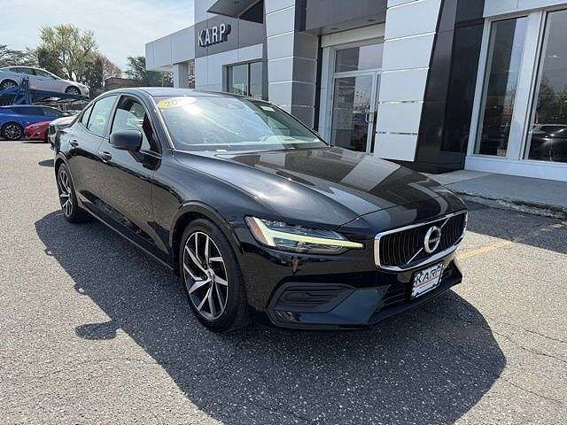 2019 VOLVO S60